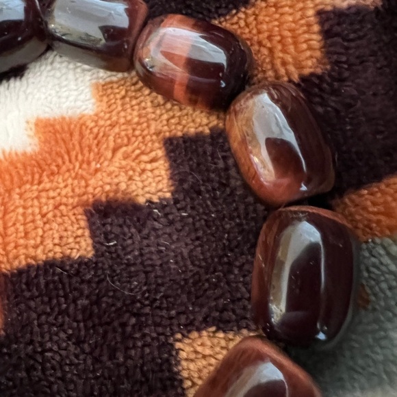 ❤️ Gorgeous Natural Barrel Red  Tiger Eye Bracelet 12x18mm Beads 48gm - Picture 6 of 11